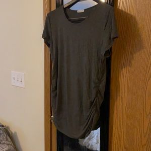 Maternity fitted  t-shirt